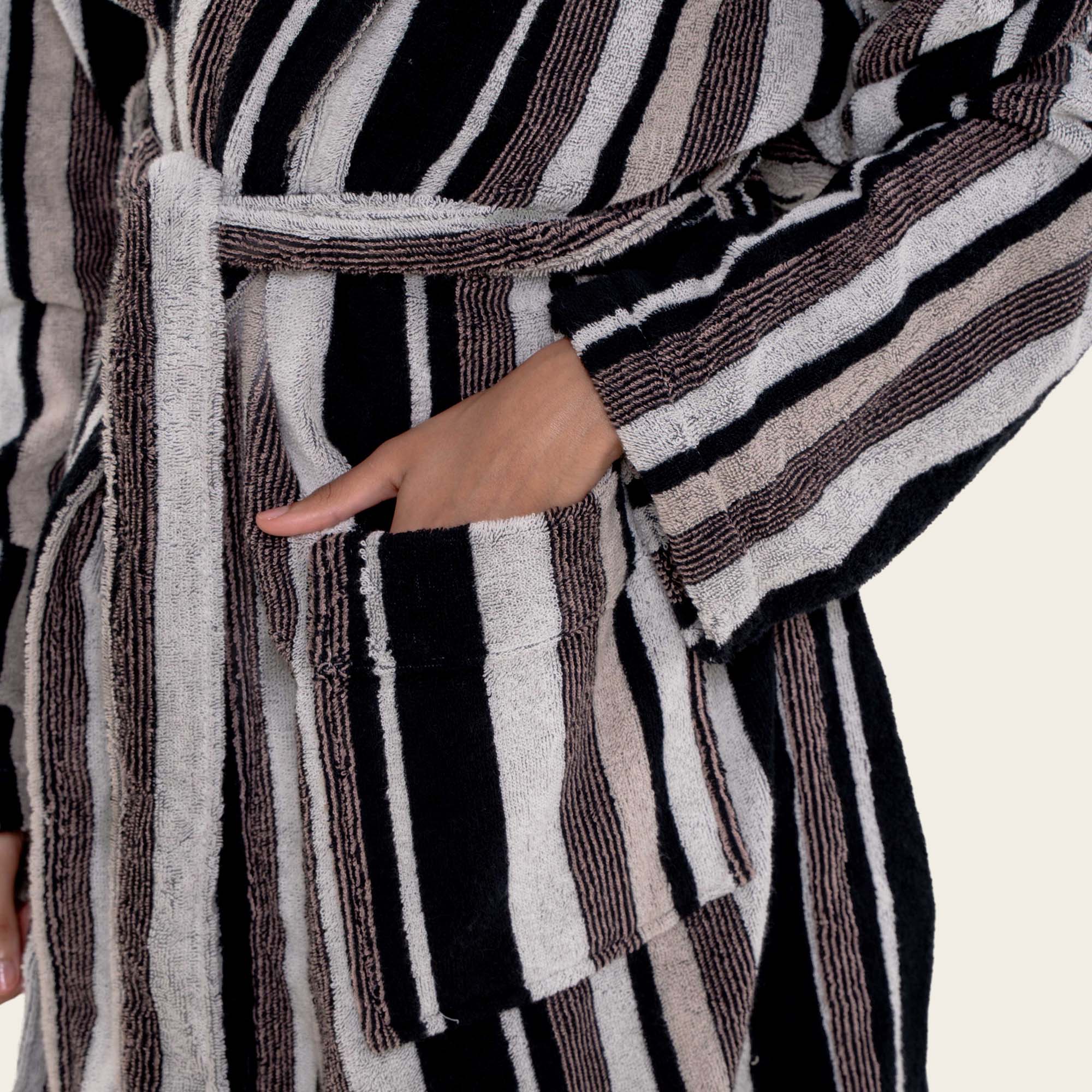 Ultraplush Australian Cotton Towels & Robe Set - Image 8