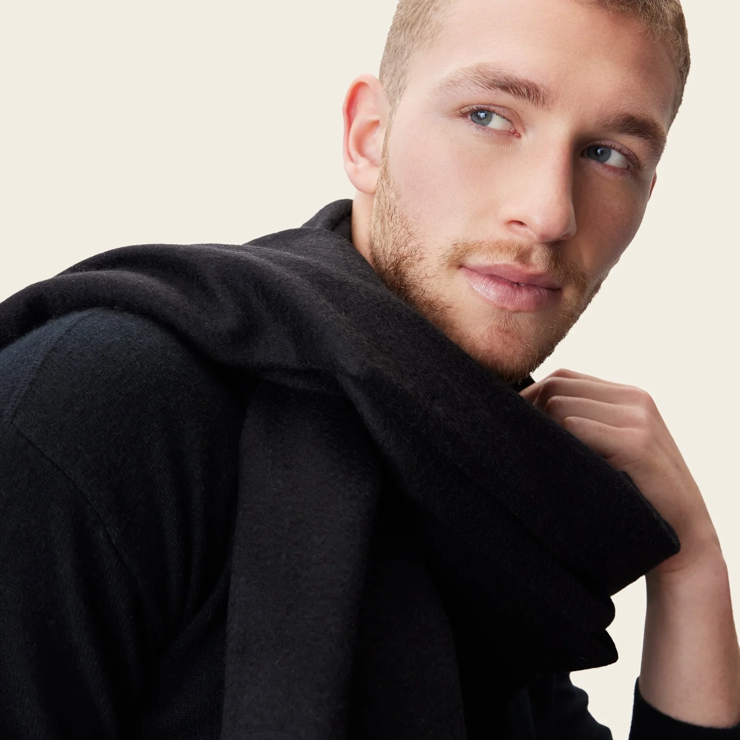 Casey Cashmere Scarf - Image 6