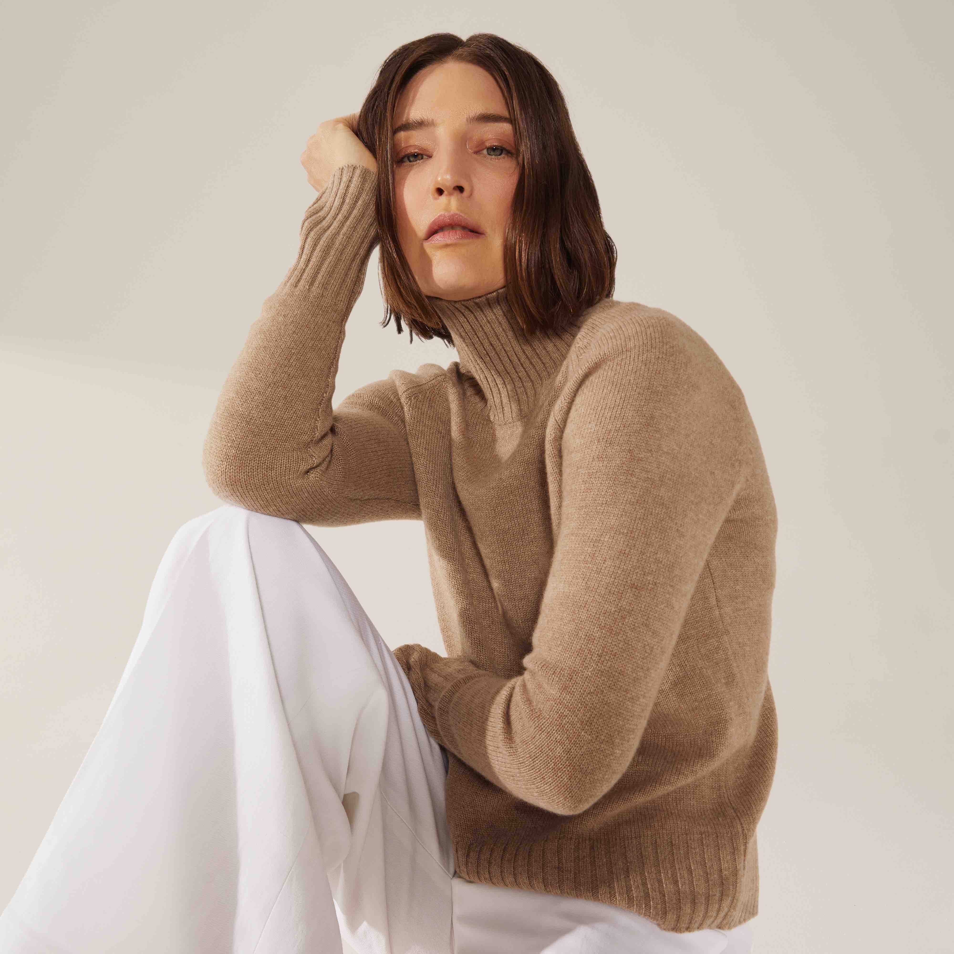 Emma Cashmere Relaxed Turtleneck Sweater - Image 15