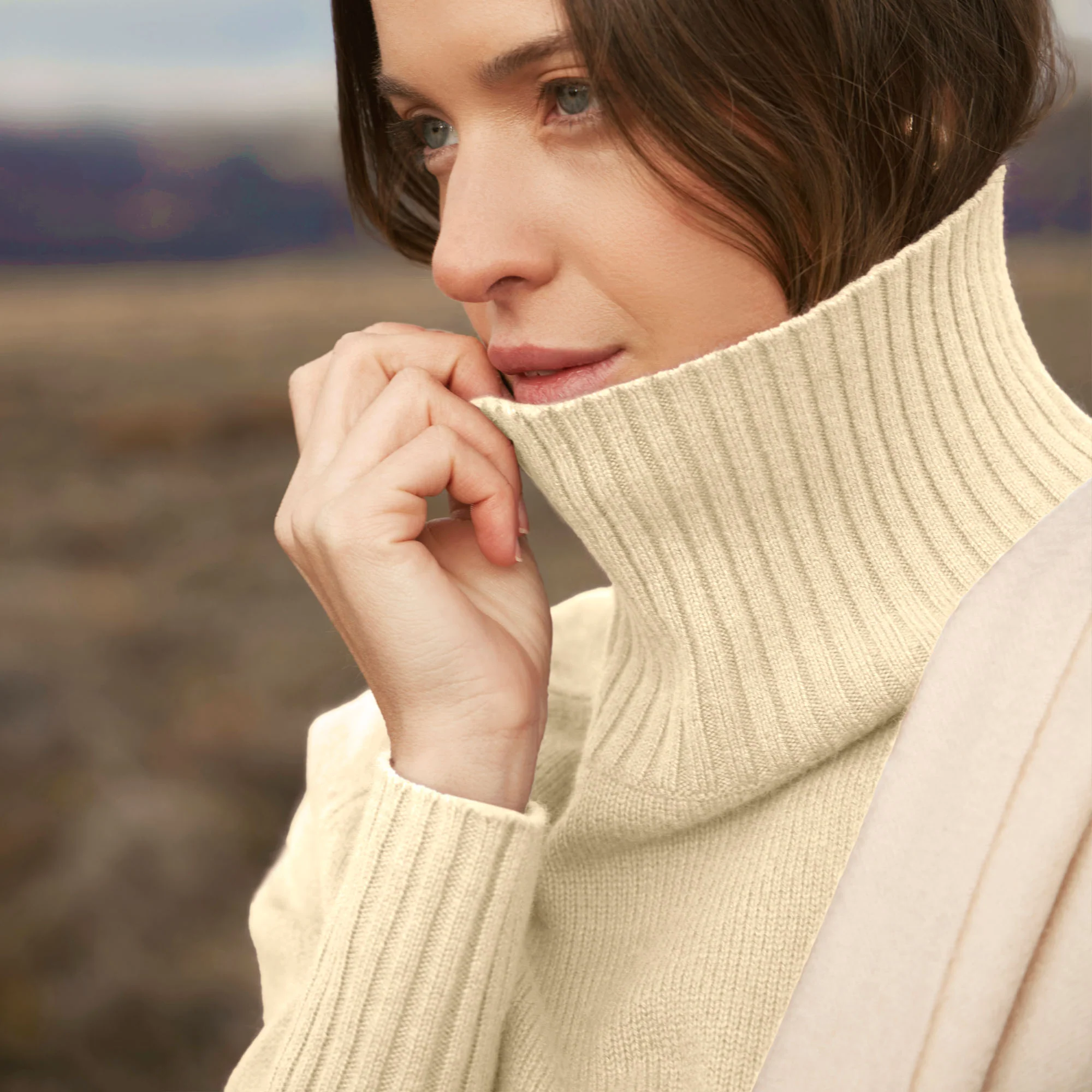 Emma Cashmere Relaxed Turtleneck Sweater - Image 64