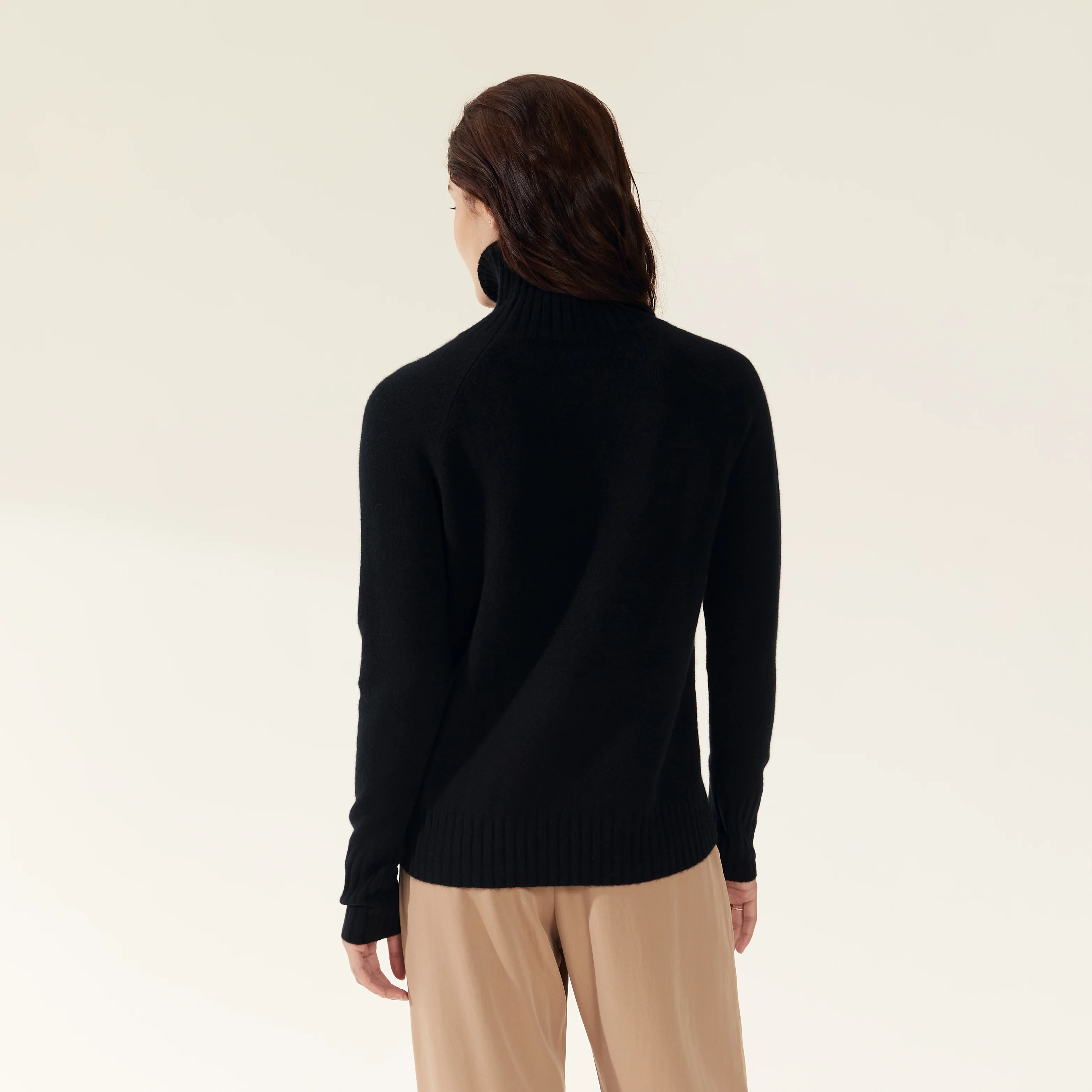 Emma Cashmere Relaxed Turtleneck Sweater - Image 7