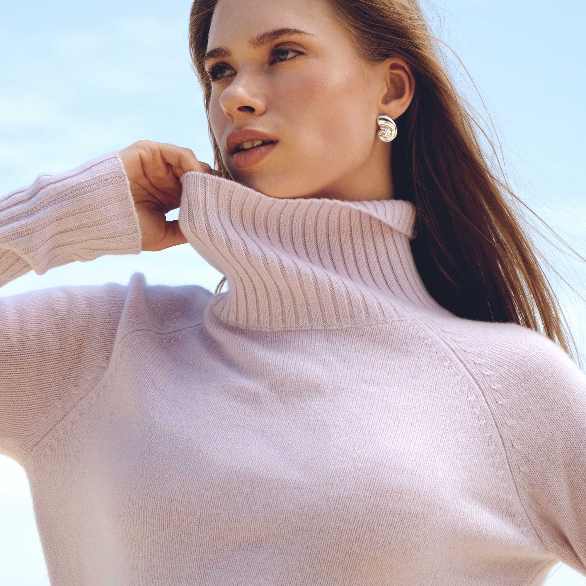 Emma Cashmere Relaxed Turtleneck Sweater - Image 78