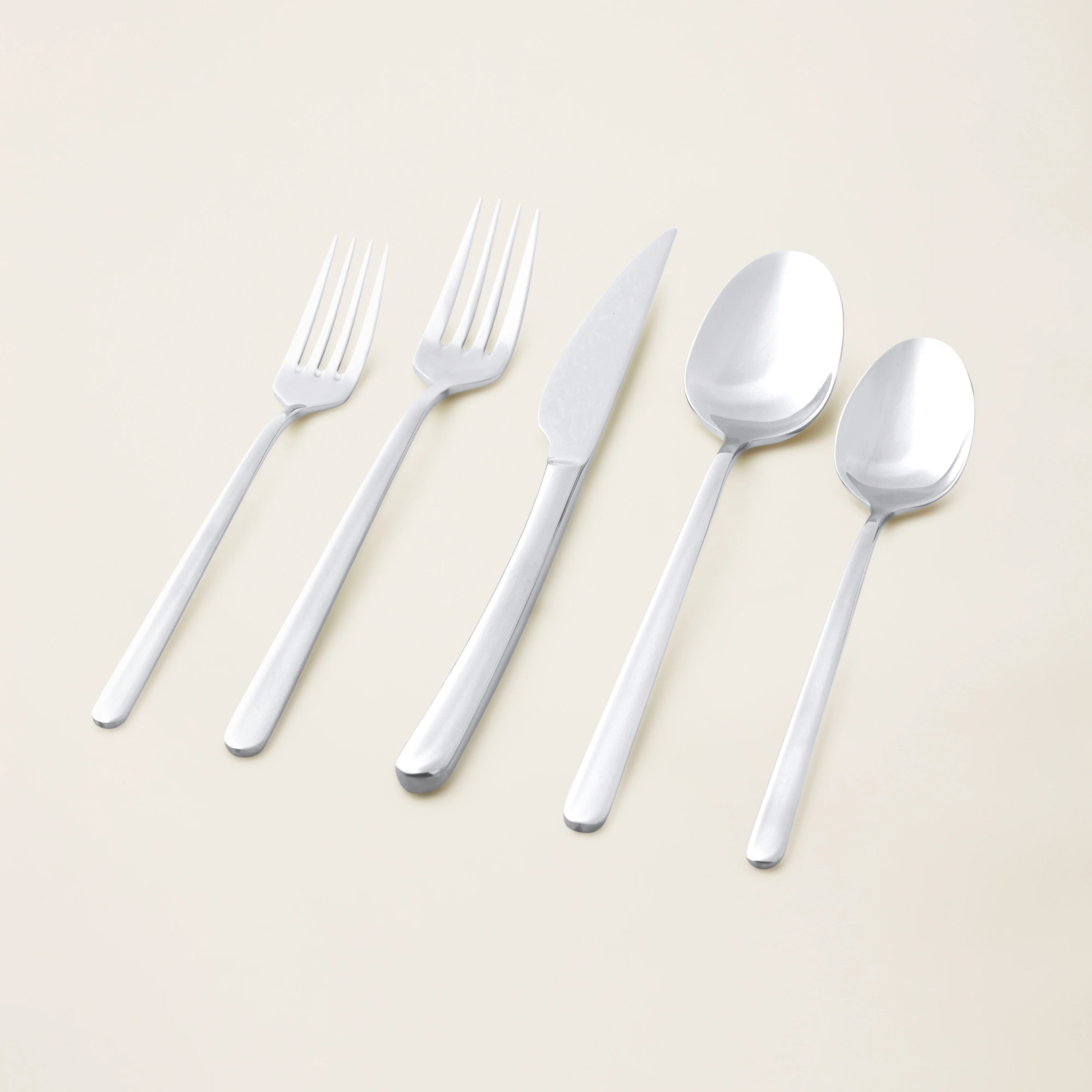 Emilia Mirror 20-Piece Flatware Set - Image 5