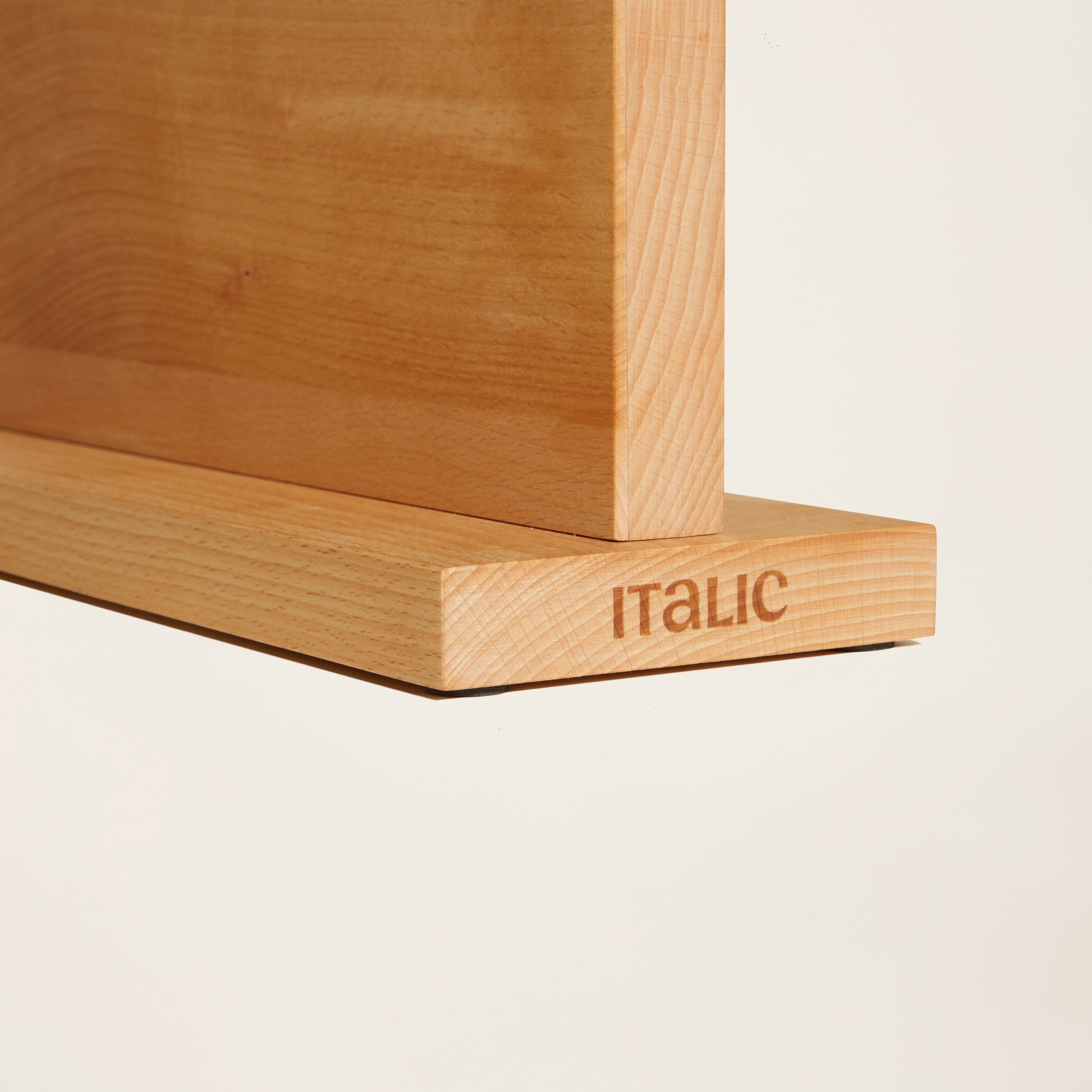 European Beech Wood Magnetic Knife Block - Image 4