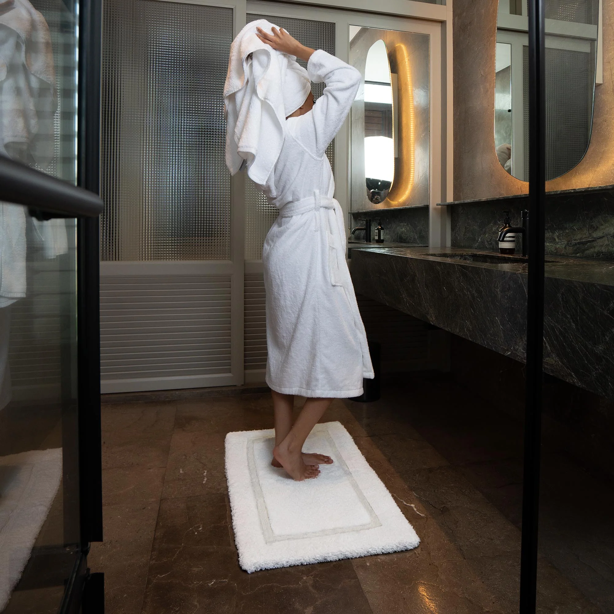 Ultraplush Australian Cotton Bath Towel & Mat Set - Image 7
