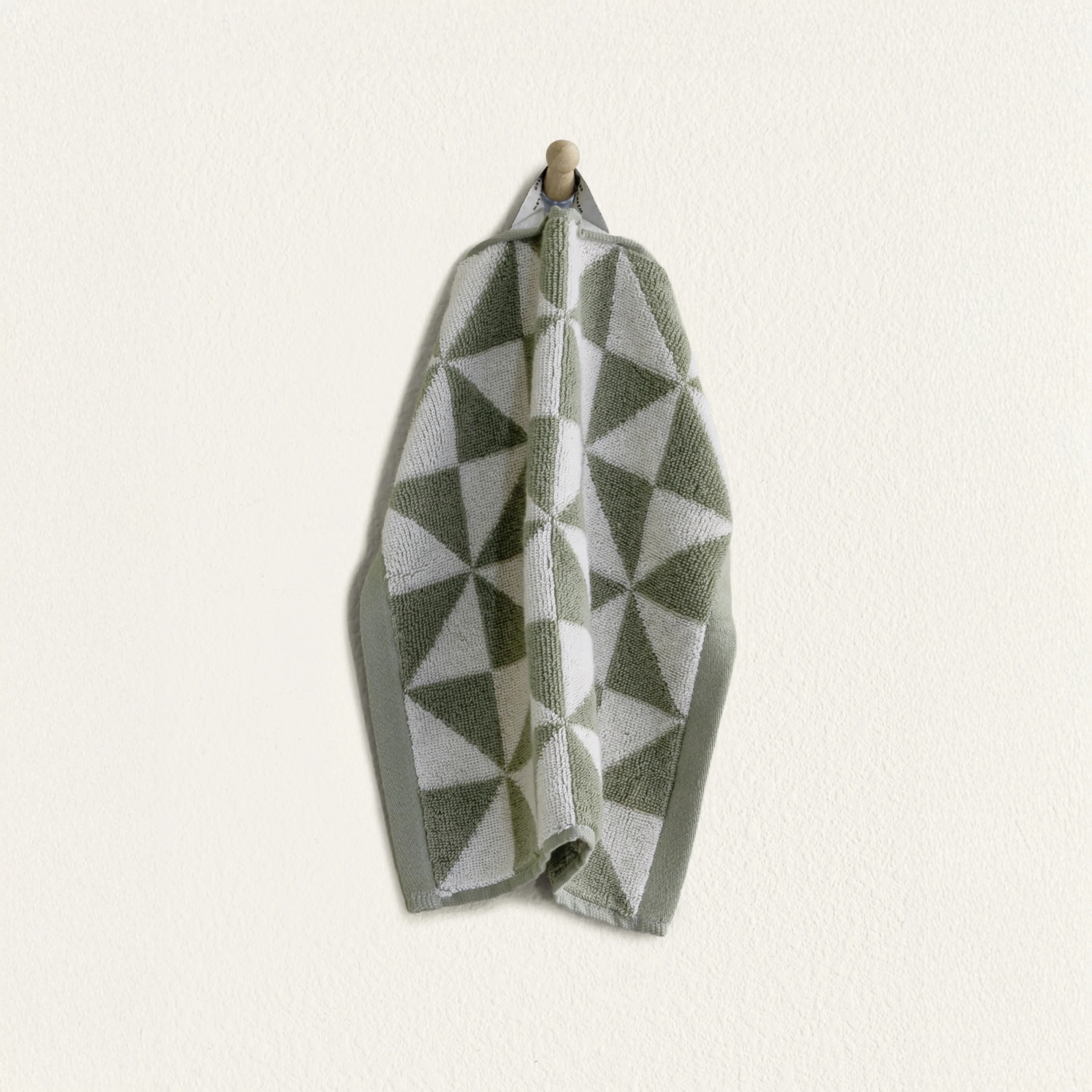Umbra Cotton Beach Towel - Image 18